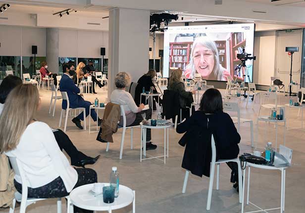 Mary Beard: 'Se ha perpetuado la idea de que la mujer que habla es transgresora y peligrosa'