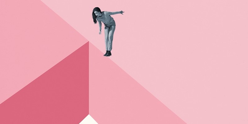 El abrazo del oso: cuando el ascenso soñado pone en peligro la carrera profesional de las mujeres