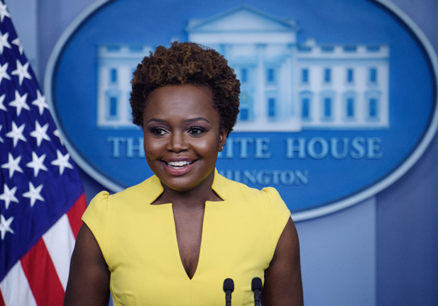 Karine Jean-Pierre: ¿quién es la nueva secretaria de prensa de la Casa Blanca?