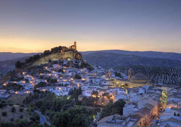 Mucho más que arena y playa: cinco pueblos andaluces imprescindibles