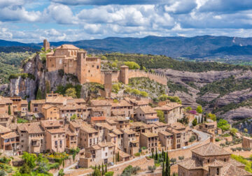 Alquézar, Guadalupe y Rupit, los mejores pueblos de España para turistas (sostenibles)